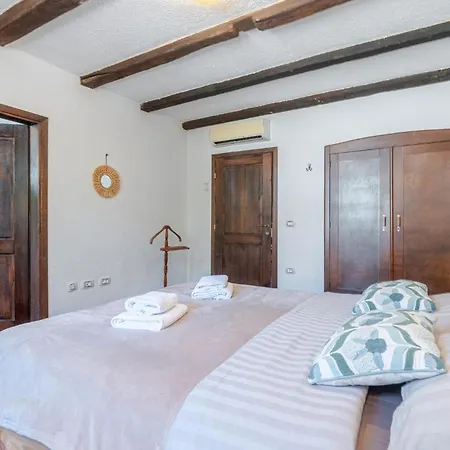 Сasa de vacaciones Stunning In With Sauna *